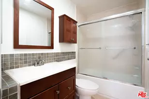 433 S Manhattan Pl, Los Angeles, CA 90020 - Photo 32