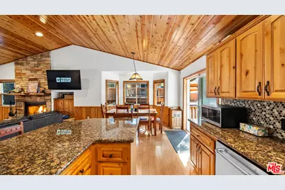 416 Mountainaire Ln, Big Bear Lake, CA 92315 - Photo 14
