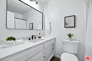 21811 Saticoy St, Los Angeles, CA 91304 - Photo 10