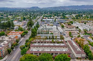 21811 Saticoy St, Los Angeles, CA 91304 - Photo 18