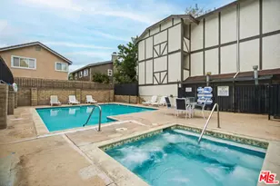 21811 Saticoy St, Los Angeles, CA 91304 - Photo 18