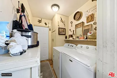 10866 Kingsland St, Los Angeles, CA 90034 - Photo 40