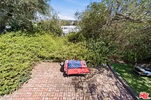10866 Kingsland St, Los Angeles, CA 90034 - Photo 24