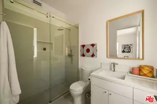 121 Topsail Mall, Los Angeles, CA 90292 - Photo 26