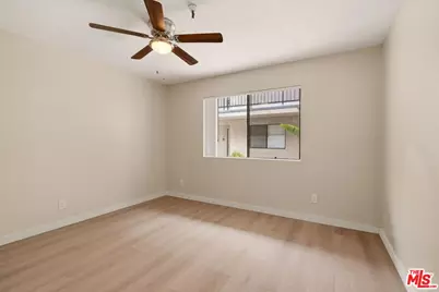 13801 Yukon Ave, Hawthorne, CA 90250 - Photo 20