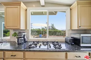 2337 Sunset Heights Dr, Los Angeles, CA 90046 - Photo 12