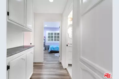 24550 Gardenstone Ln, Los Angeles, CA 91307 - Photo 26