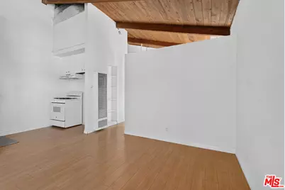 13217 Venice Blvd, Los Angeles, CA 90066 - Photo 10