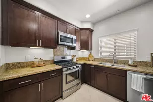 5727 Camellia Ave, North Hollywood, CA 91601 - Photo 8