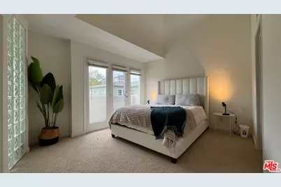 807 21st St #3, Santa Monica, CA 90403 - Photo 32