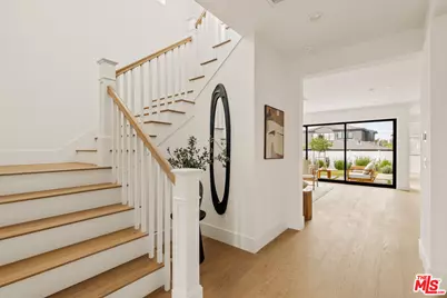 8024 Stewart Ave, Los Angeles, CA 90045 - Photo 4