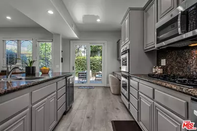 928 Harbor Crossing Ln, Los Angeles, CA 90292 - Photo 20