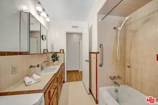 4947 Serrania Ave, Woodland Hills, CA 91364 - Photo 38