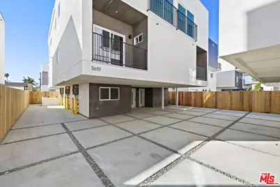 5651 Case Ave, North Hollywood, CA 91601 - Photo 16