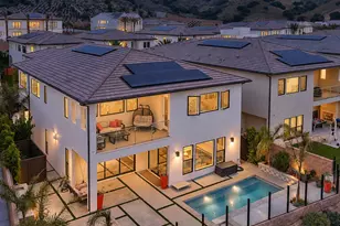 20558 W Overlook Ct, Porter Ranch, CA 91326 - Photo 2