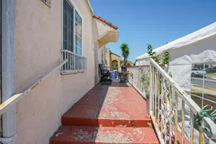 2056 W 67th St, Los Angeles, CA 90047 - Photo 6