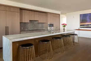 8420 Sunset Blvd, West Hollywood, CA 90069 - Photo 10