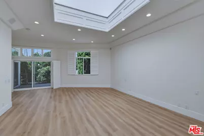14713 Valleyheart Dr, Los Angeles, CA 91403 - Photo 32