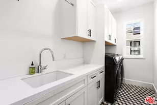 11380 Waterford St, Los Angeles, CA 90049 - Photo 30