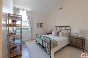5919 Encino Ave, Encino, CA 91316 - Photo 16