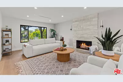 5032 Bluebell Ave, Valley Village, CA 91607 - Photo 6