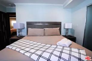 7796 Skyhill Dr, Los Angeles, CA 90068 - Photo 14