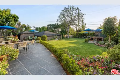 1601 Ard Eevin Ave, Glendale, CA 91202 - Photo 36