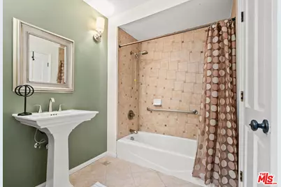 1601 Ard Eevin Ave, Glendale, CA 91202 - Photo 18