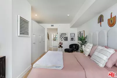 13600 Marina Pointe Dr #812, Marina del Rey, CA 90292 - Photo 16