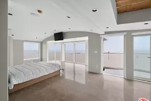 4015 Ocean Dr, Oxnard, CA 93035 - Photo 12