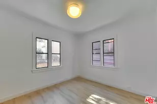 1361 Keniston Ave, Los Angeles, CA 90019 - Photo 24