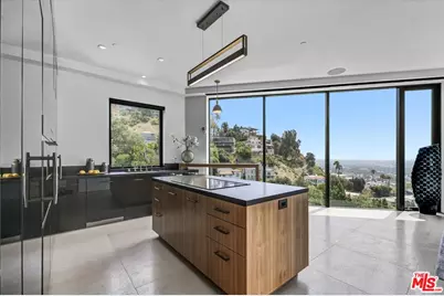 8526 Hollywood Blvd, Los Angeles, CA 90069 - Photo 22