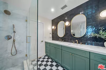 177 S Gardner St, Los Angeles, CA 90036 - Photo 24