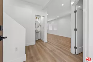 678 E 45th St, Los Angeles, CA 90011 - Photo 2
