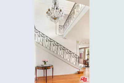191 S Hudson Ave, Los Angeles, CA 90004 - Photo 10