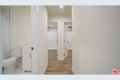 6112 Saturn St, Los Angeles, CA 90035 - Photo 32