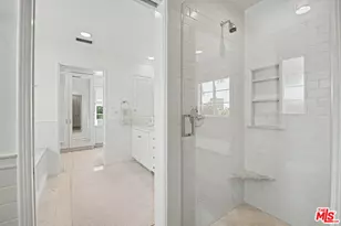536 Woodruff Ave, Los Angeles, CA 90024 - Photo 32