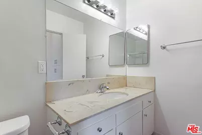 344 S Hobart Blvd, Los Angeles, CA 90020 - Photo 34