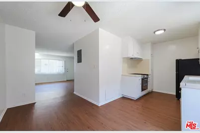 344 S Hobart Blvd, Los Angeles, CA 90020 - Photo 6