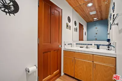 26207 Ingleside Way, Malibu, CA 90265 - Photo 22