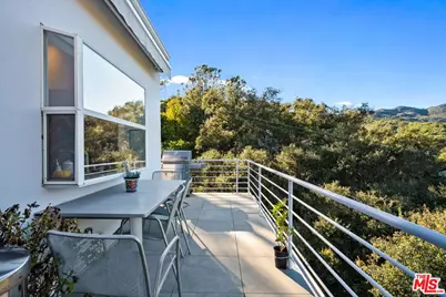 26207 Ingleside Way, Malibu, CA 90265 - Photo 18