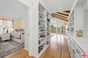 12052 Laurel Terrace Dr, Studio City, CA 91604 - Photo 18