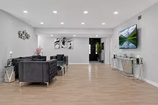 15829 Tupper St, Los Angeles, CA 91343 - Photo 14