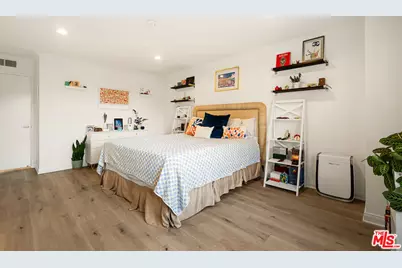 4658 Don Lorenzo Dr #E, Los Angeles, CA 90008 - Photo 16