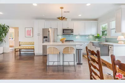 239 N Everett St, Glendale, CA 91206 - Photo 10