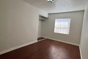 8731 Colbath Ave, Los Angeles, CA 91402 - Photo 14