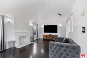 2137 W 84th Pl, Los Angeles, CA 90047 - Photo 6