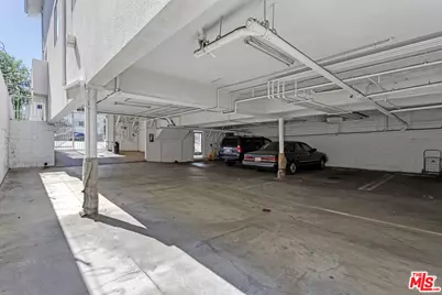 2129 Crenshaw Blvd, Los Angeles, CA 90016 - Photo 26
