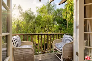 913 Amoroso Pl, Los Angeles, CA 90291 - Photo 32