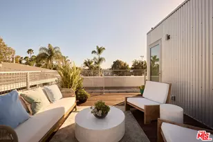 1028 Pleasant View Ave, Los Angeles, CA 90291 - Photo 24